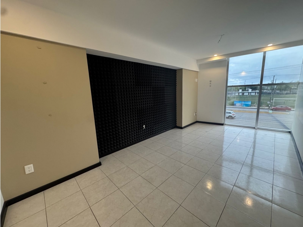 Oficina en renta de 100 m2 en Av. Xcaret - Cancún — foto 4
