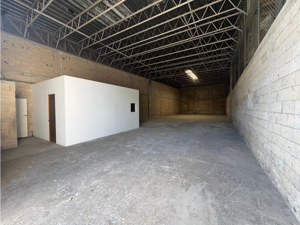 Bodega en renta de 300 m2 en Av. Colosio, Cancún - 5