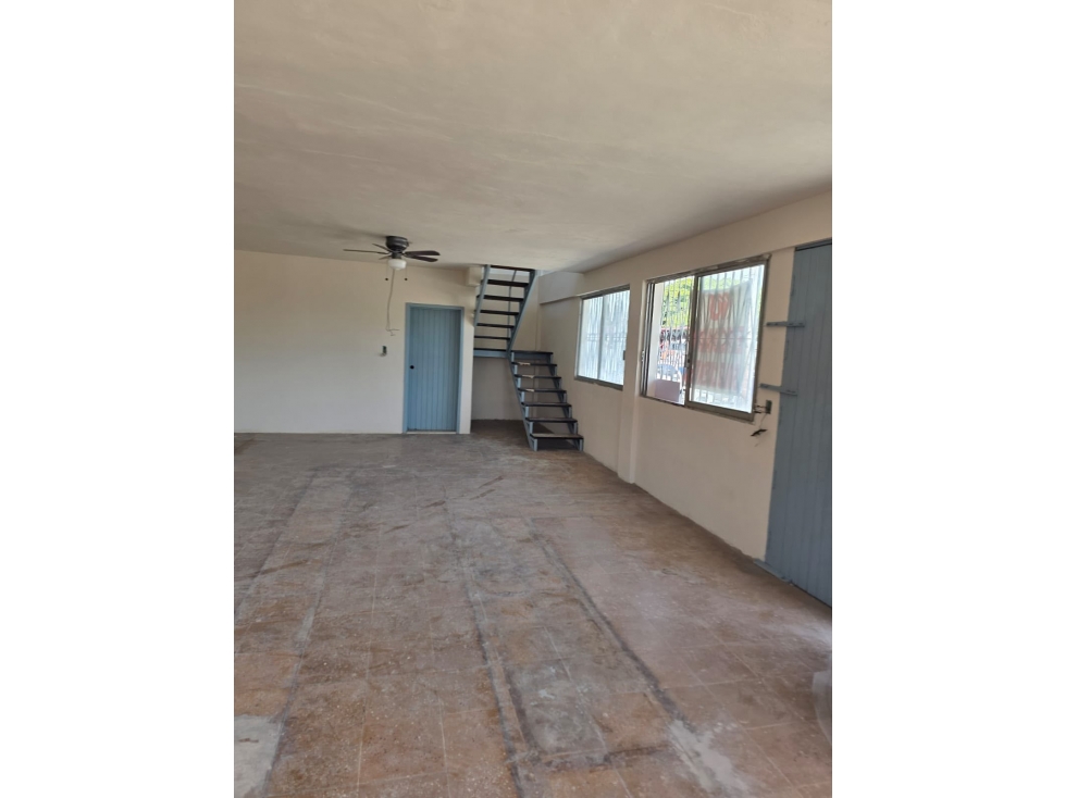 Bodega de 300 m2 de terreno en renta sobre Av. Portillo - Cancún - 5