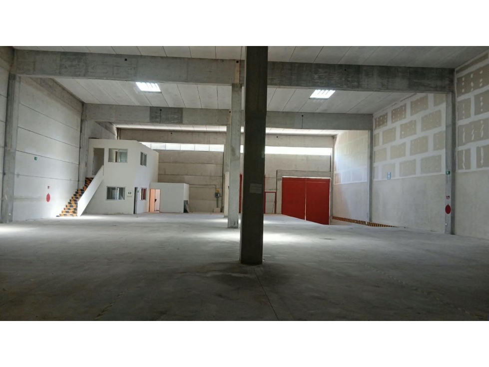 Bodega de 880 m2 en renta cerca de Blvd. Colosio, Cancún - 4