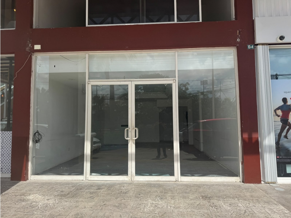 Local de 90 m2 en renta en Plaza las Palmas, Cancún — foto 5