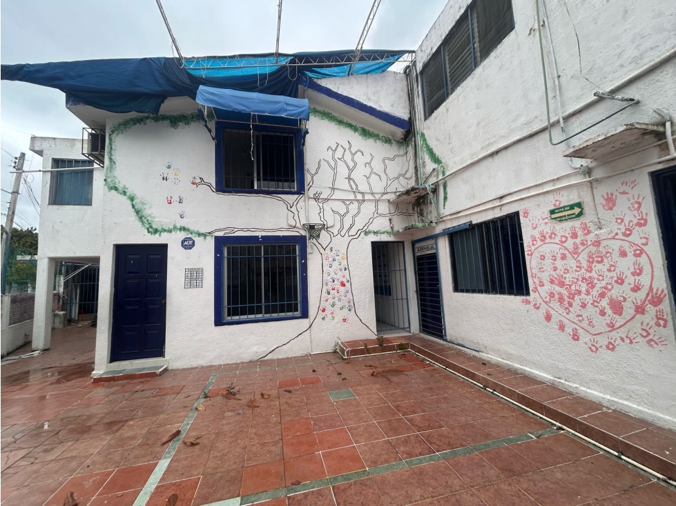 Escuela en Renta Esquina Estratégica en Av. Kabah - 2