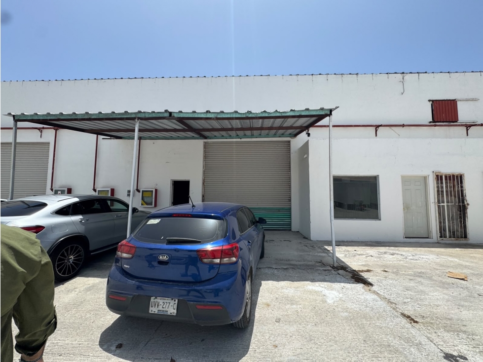 Bodega de 1200 m2 en renta en Construpark, Pto. Morelos - 5