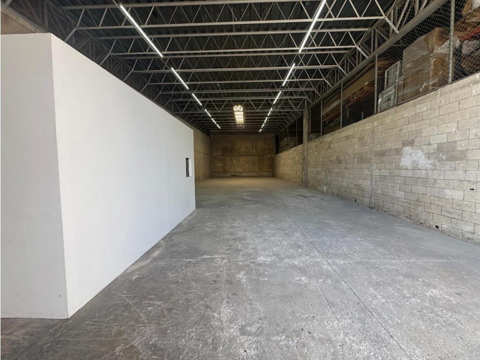 Bodega en renta de 300 m2 en Av. Colosio, Cancún - 6