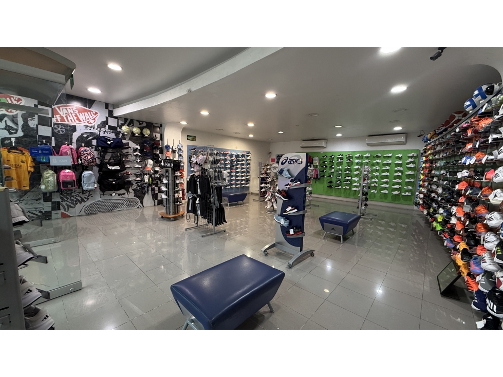 Local Comercial en Renta o Venta en La Gran Plaza, Cancún - 5