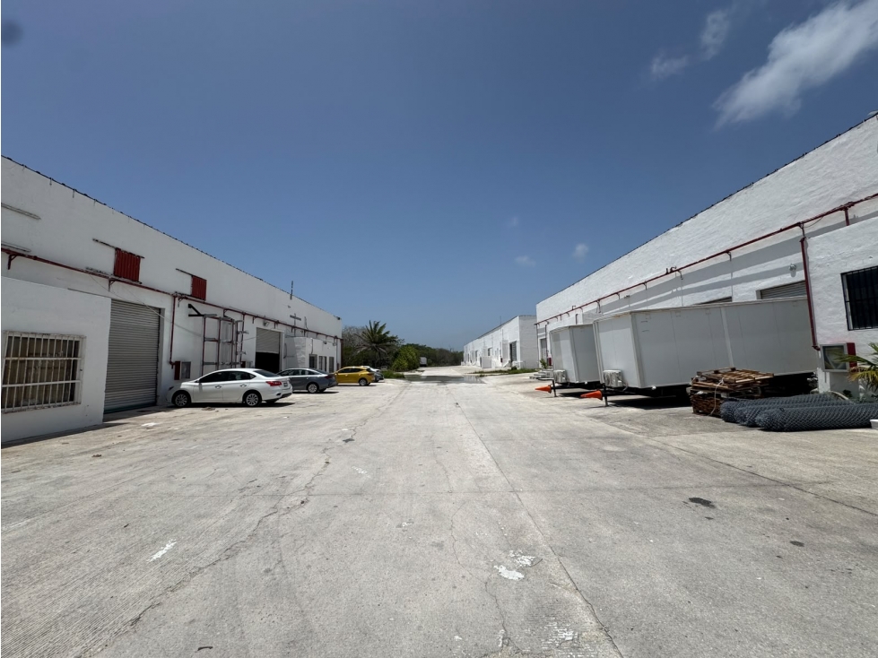 Bodega de 1200 m2 en renta en Construpark, Pto. Morelos - 6