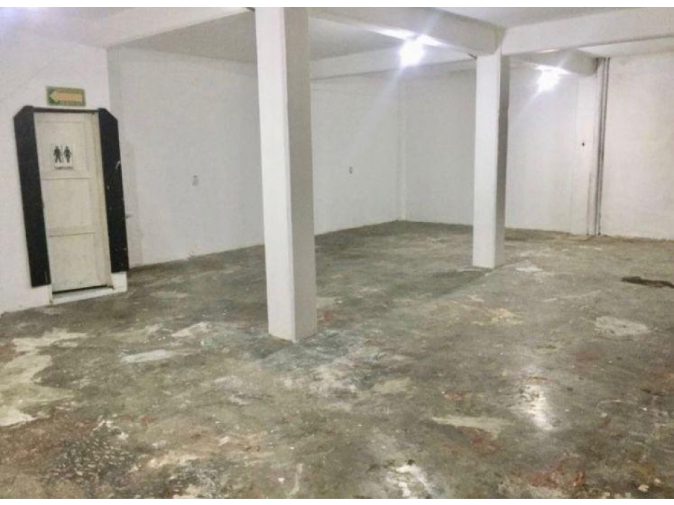 Edificio de 304 m2 de dos niveles en venta sobre Av. Kabah, Cancún - 6