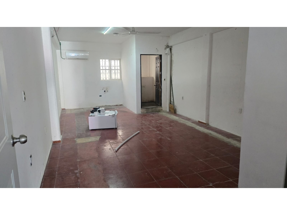 Renta de Local en Cancún - Av Lopez Portillo