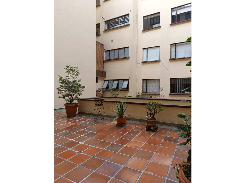 OPORTUNIDAD VENTA APARTAMENTO ALHAMBRA — foto 2