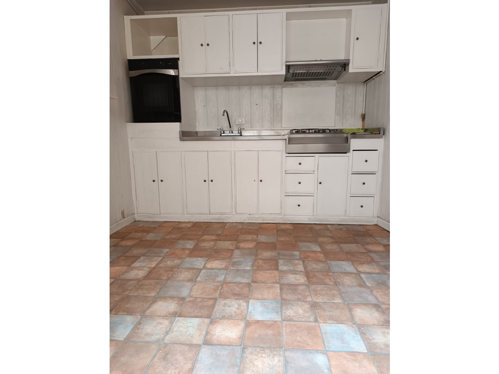 OPORTUNIDAD VENTA APARTAMENTO ALHAMBRA — foto 6