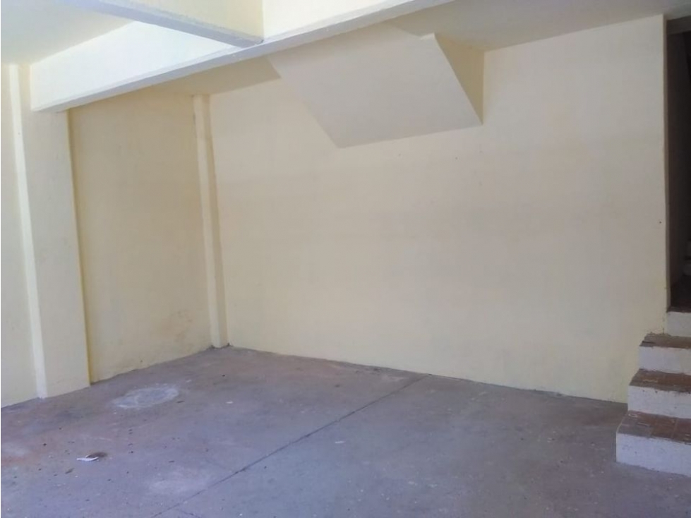 VENDO EDIFICIO DE DEPTOS, COL. TULIPANES. - 2