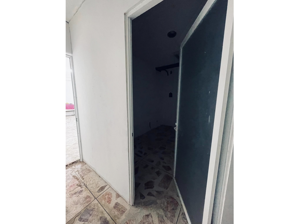 RENTA - Consultorio, Local Comercial - 4