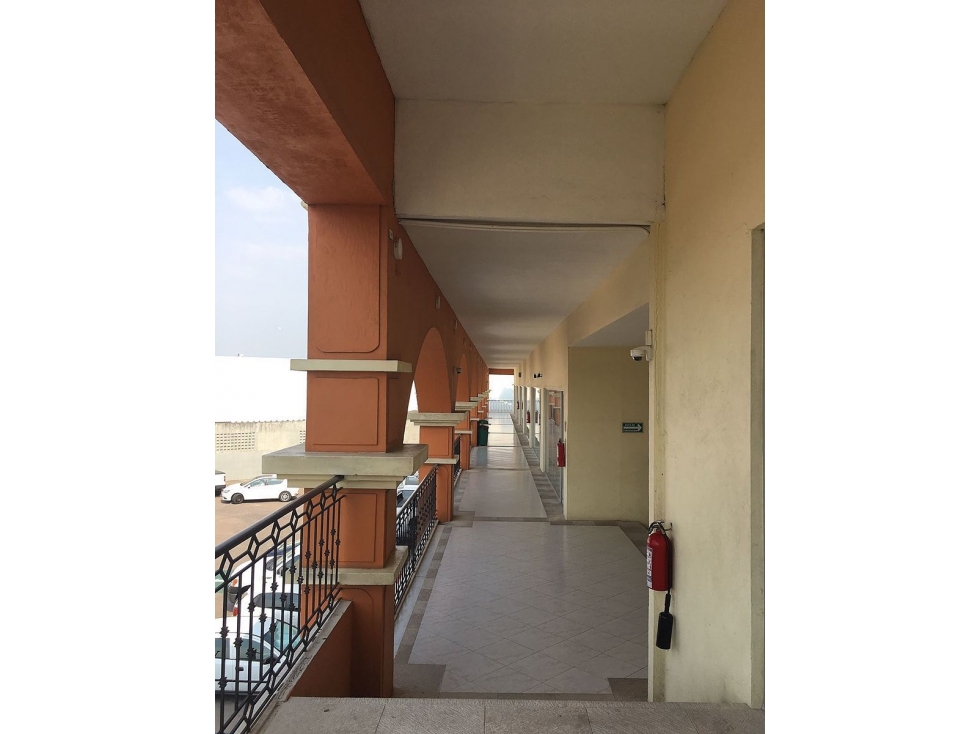RENTA Local 18 Plaza Terranova - 6