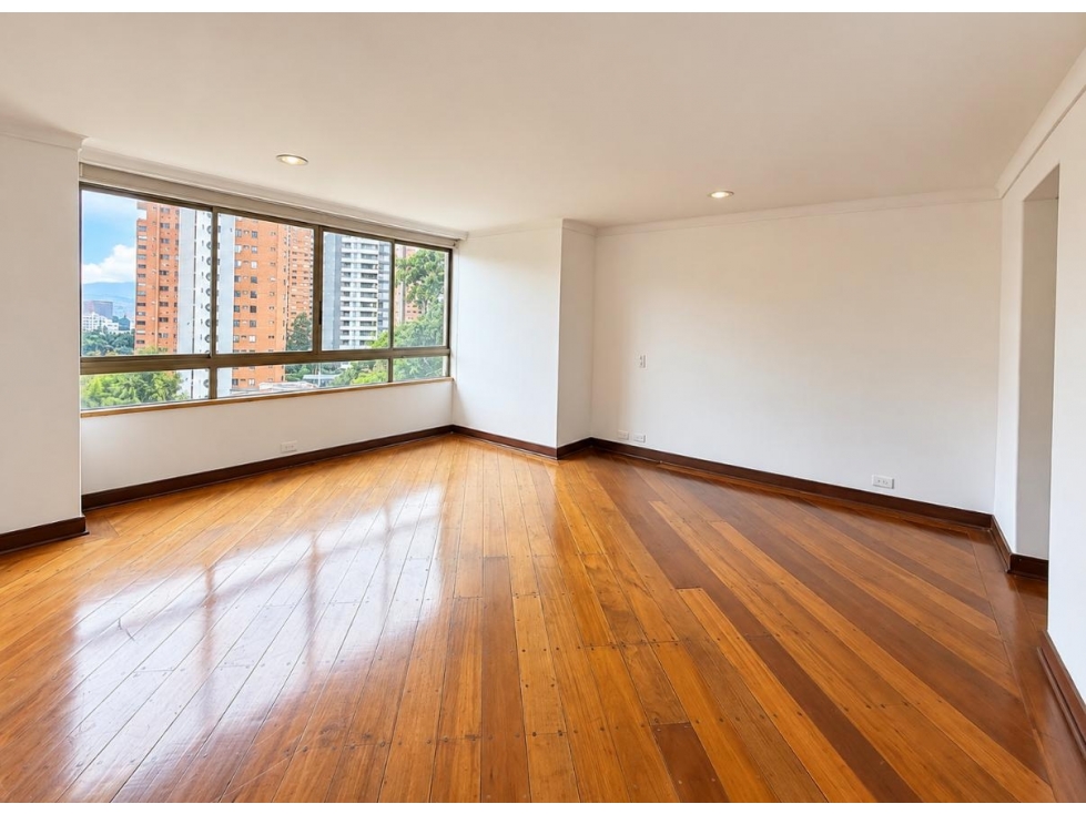 APARTAMENTO EN ARRIENDO | AMPLIOS ESPACIOS Y EXCLUSIVO ENTORNO — foto 6