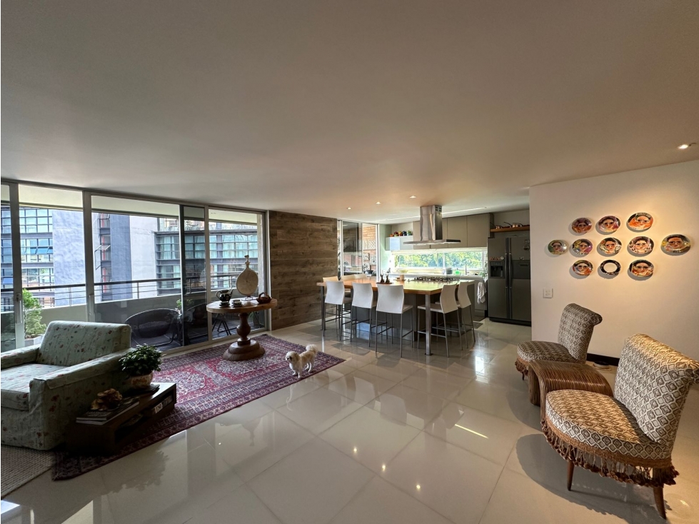 VENDO APARTAMENTO EN PROVENZA, MEDELLÍN