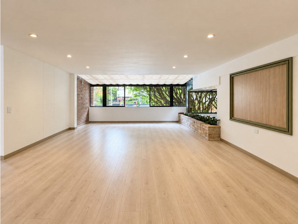 APARTAMENTO DE 295 M² TOTALMENTE REMODELADO CASTROPOL — foto 2
