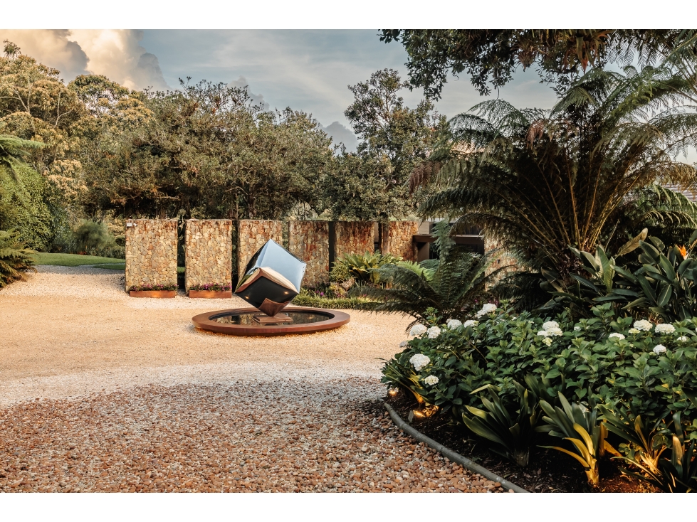 CASA EN VENTA EN FIZEBAD | NATURALEZA, PRIVACIDAD Y LUJO