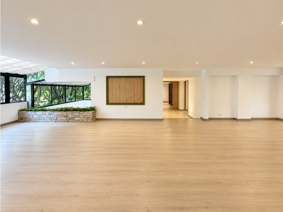 APARTAMENTO DE 295 M² TOTALMENTE REMODELADO CASTROPOL — foto 4