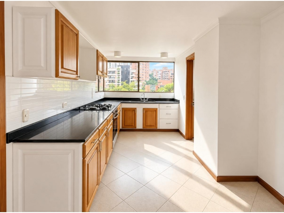 APARTAMENTO EN ARRIENDO | AMPLIOS ESPACIOS Y EXCLUSIVO ENTORNO — foto 4