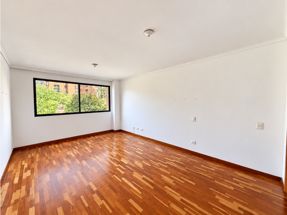VENDO APARTAMENTO EN LOMA DE EL TESORO - IDEAL PARA REMODELAR — foto 6
