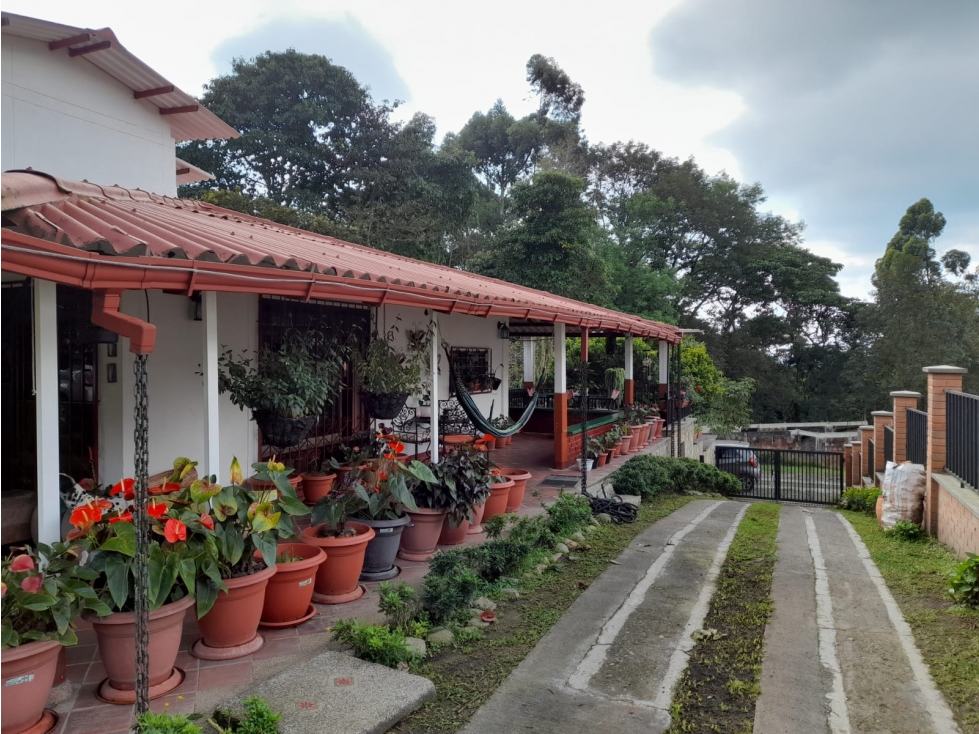 VENTA DE CASA CAMPESTRE VIA CIRCASIA