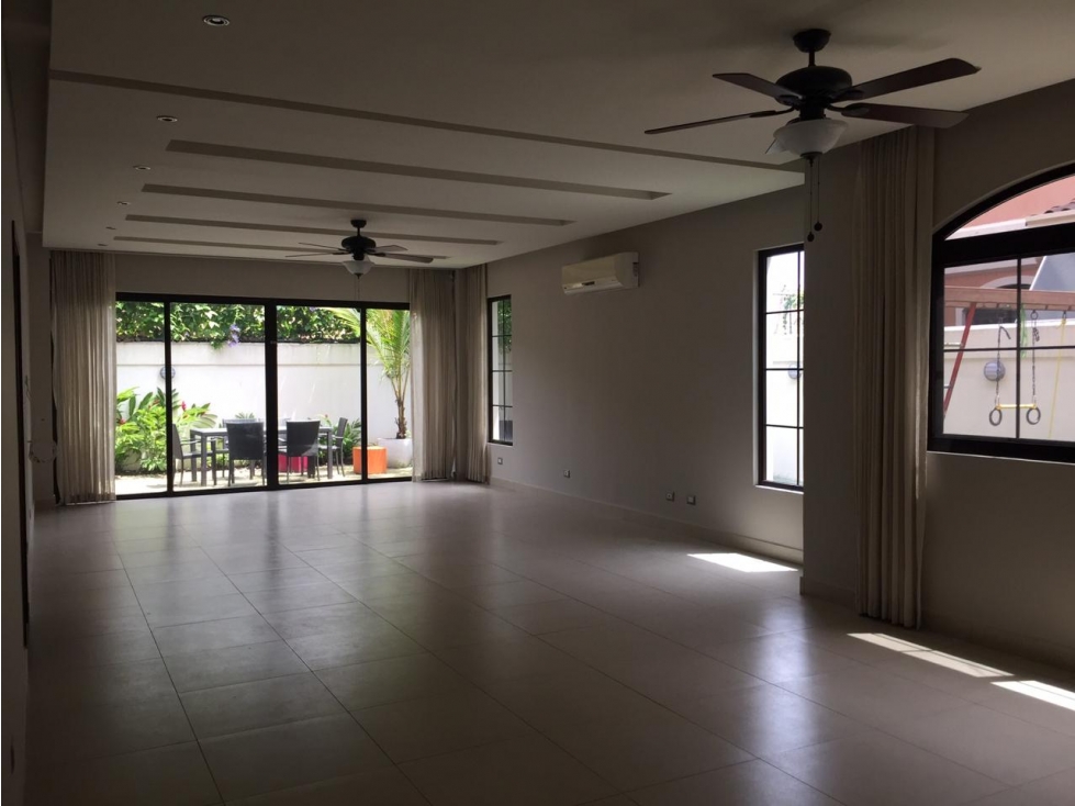 CASA EN El DORAL - COSTA SUR - VENTA — foto 4