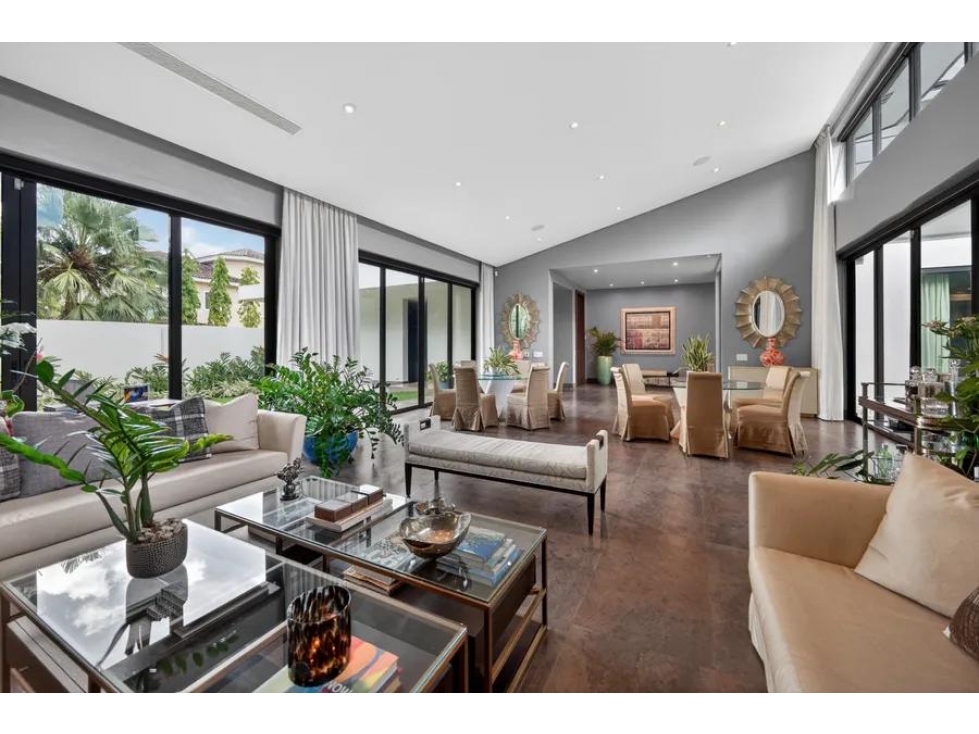 LUJOSO RESIDENCIAL EN COSTA DEL ESTE - VENTA — foto 4