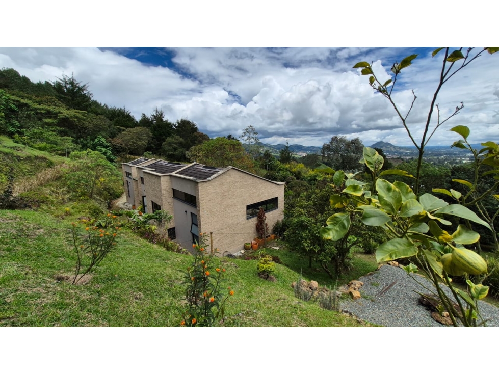 VENTA DE HERMOSA CASA CAMPESTRE EN LA CEJA VIA ABEJORRAL — foto 2