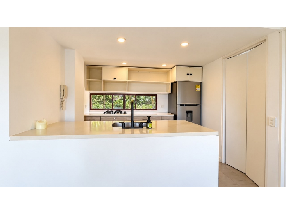 VENTA O ALQUILER DE APARTAMENTO DÚPLEX - POBLADO ALTO
