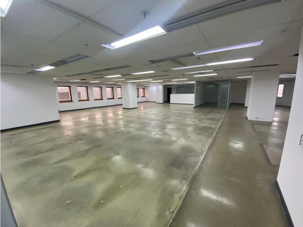 VENTA DE OFICINA EN LA CANDELARIA CENTRO MEDELLIN - CON COLEGA — foto 2