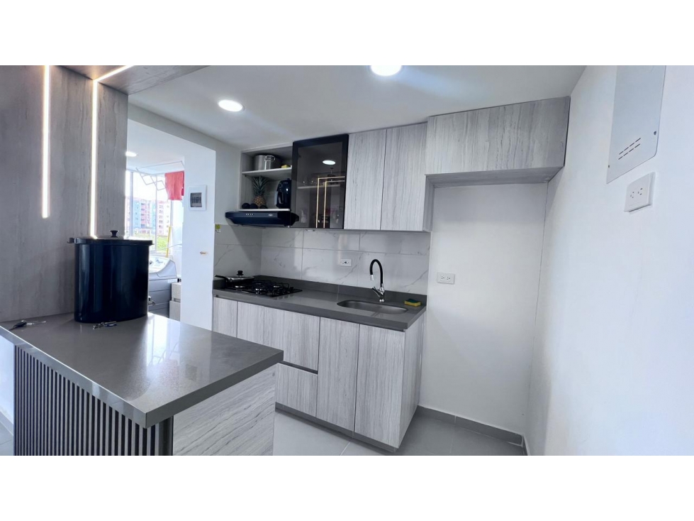 VENTA DE APARTAMENTO EN RIONEGRO CERCA A MALL - CON COLEGA — foto 2