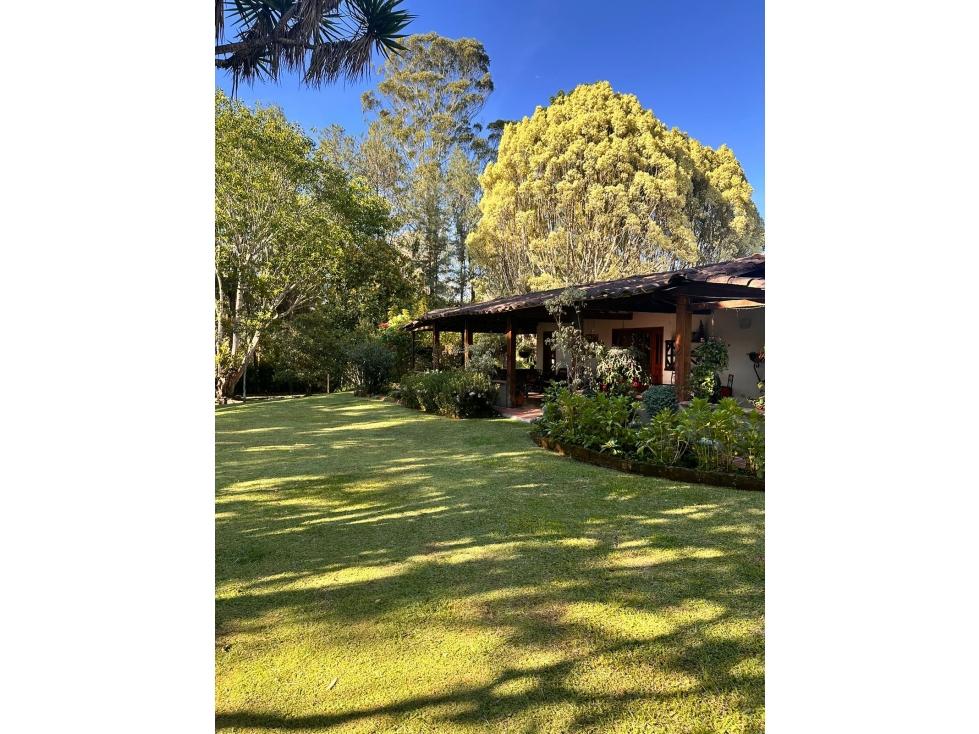 VENTA DE CASA CAMPESTRE EN LLANOGRANDE- VEREDA VILACHUAGA