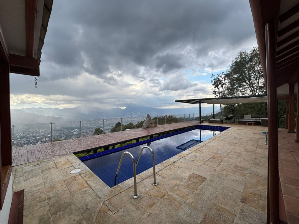 VENTA CASA CAMPESTRE CERCA AL TESORO