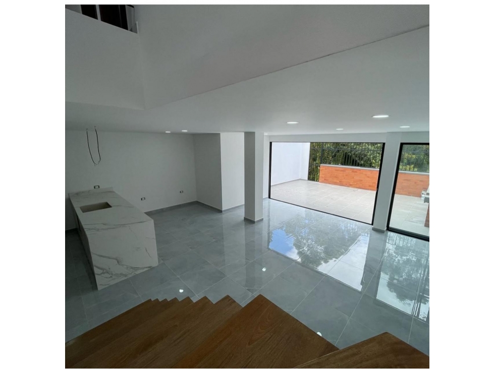 VENTA CASA CAMPESTRE EN EL CARMEN DE VIBORAL - UNIDAD ABIERTA — foto 3