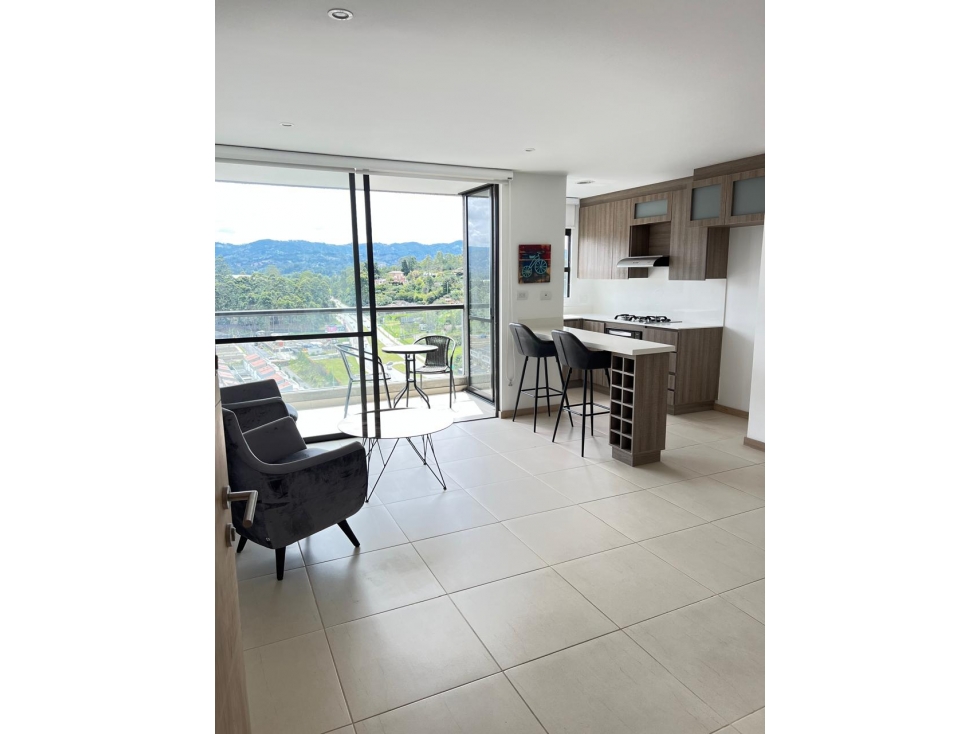 VENTA APARTAMENTO EN RIONEGRO, BARRO BLANCO - CON COLEGA
