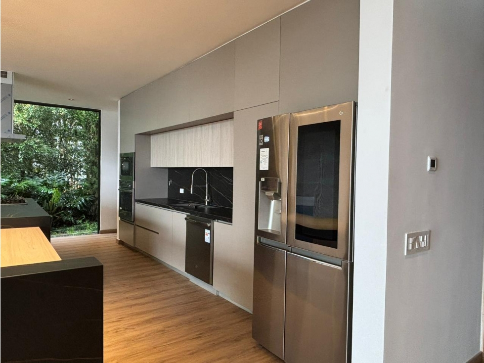 VENTA CASA ALTO DE LAS PALMAS CERCA LA TESORO — foto 6