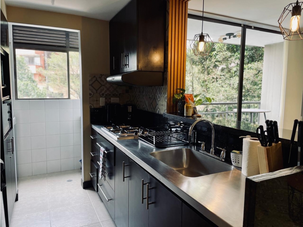 ALQUILER DE APARTAESTUDIO AMOBLADO EN CASTROPOL- EXCELENTE UBICACIÓN — foto 4