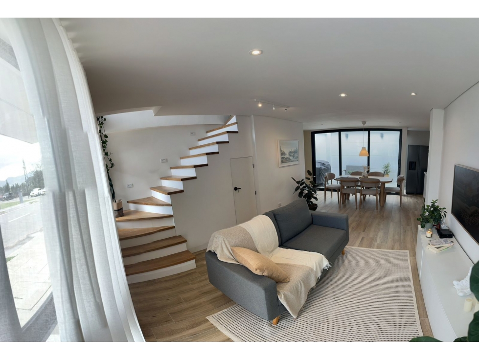 VENTA DE CASA DE DOS NIVELES CERCA AL CC VIVA LA CEJA - EXCELENTE — foto 4