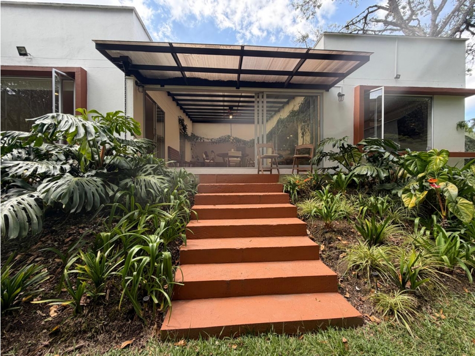 VENTA DE FINCA EN UNIDAD ABIERTA, EL TAMBO - LA CEJA | CON COLEGA
