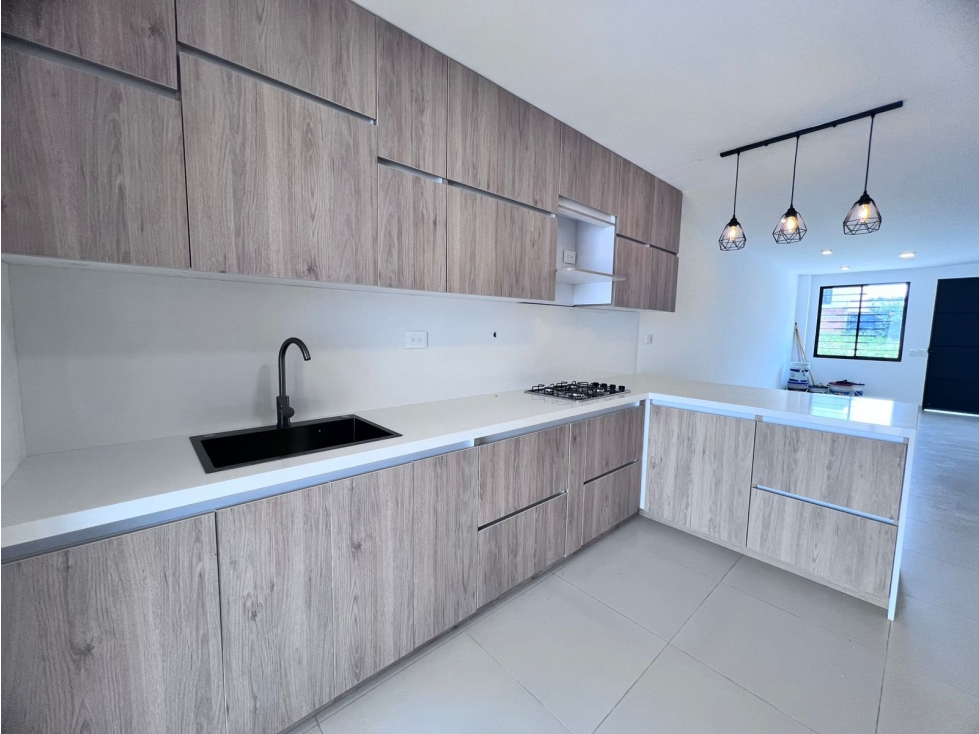VENTA DE CASA EN EL CARMEN DE VIBORAL - UNIDAD ABIERTA