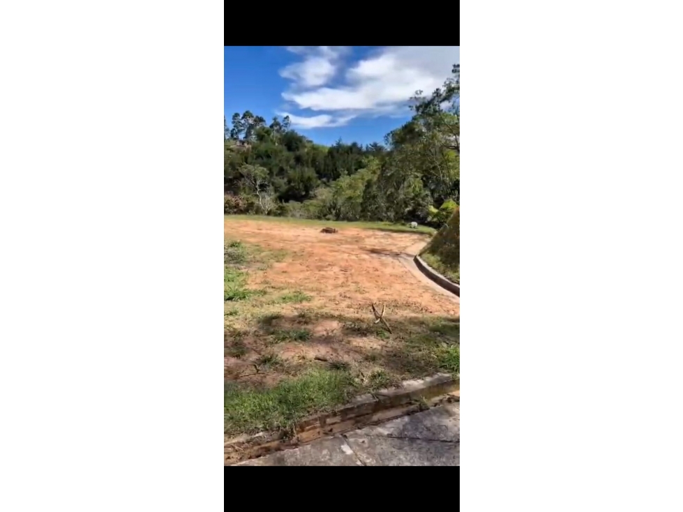 VENTA EN LOTE SAN VICENTE DE FERRER — foto 2