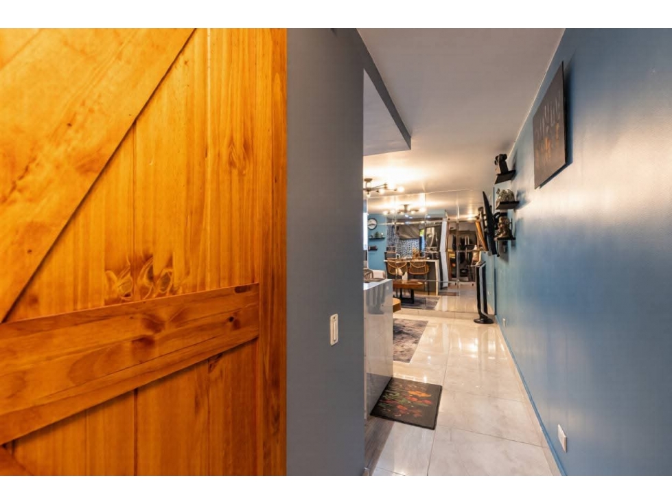 VENTA HERMOSO APARTAESTUDIO DE LUJO AMOBLADO LA CANDELARIA- MEDELLÍN — foto 5