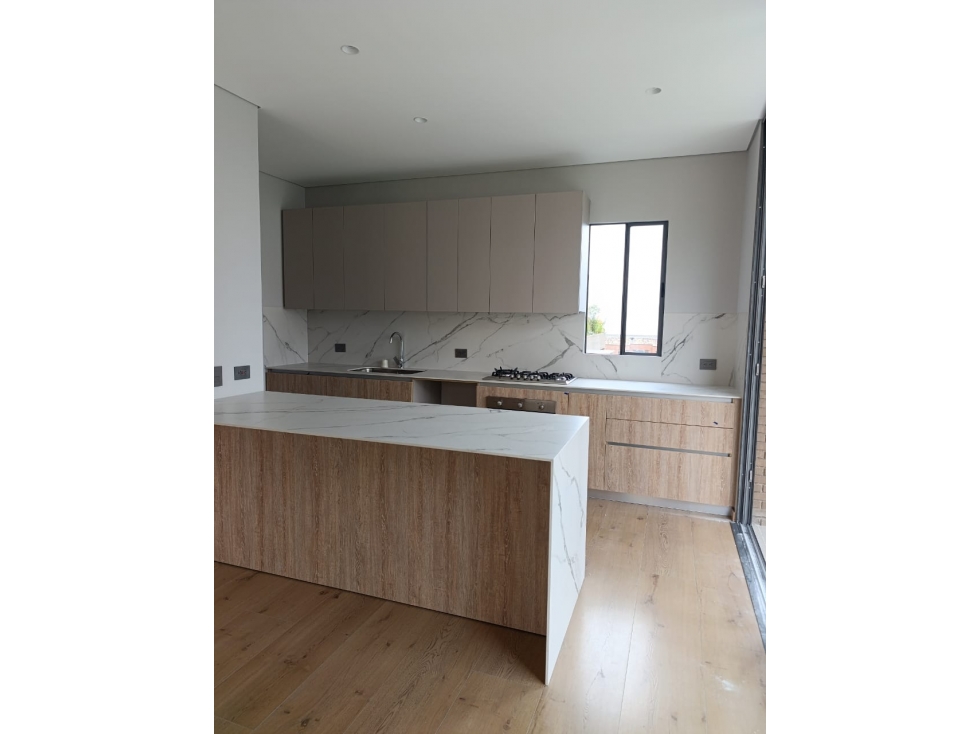 VENTA DE PENTHOUSE EN CASTROPOL - PARA ESTRENAR