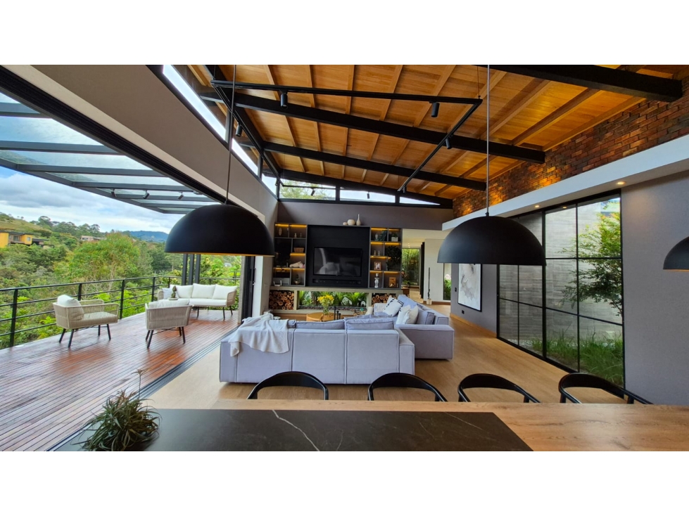 VENTA DE CASA CAMPESTRE EN KM 3,5 VIA EL RETIRO LA CEJA - 2