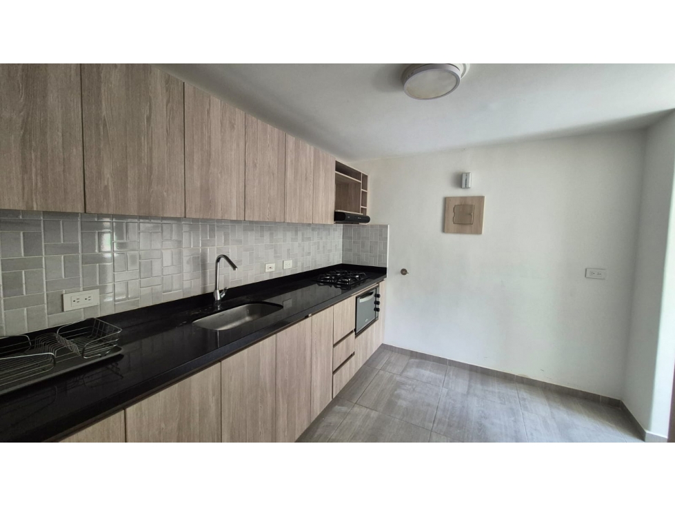 VENTA DE APARTAMENTO EN LA LOMA DE LOS PARRA