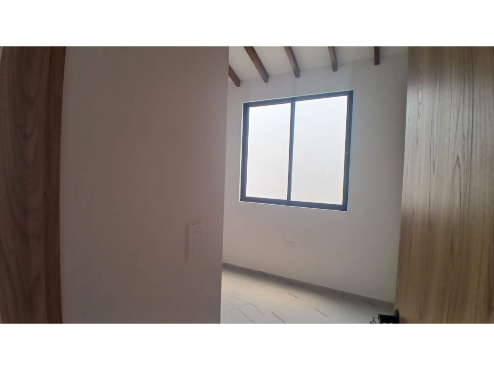 VENTA DE CASA EN LA CEJA - UNIDAD ABIERTA EXCELENTE UBICACIÓN — foto 6