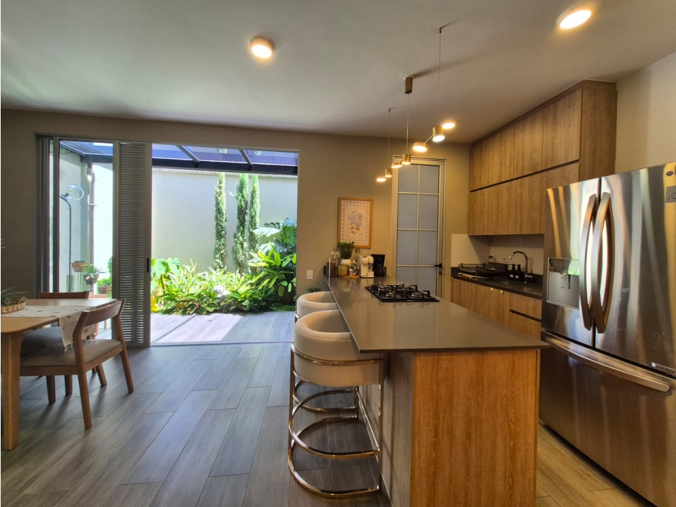 VENTA CASA ESQUINERA EN ANTIGUA LA CEJA - 7 MIN DEL VIVA