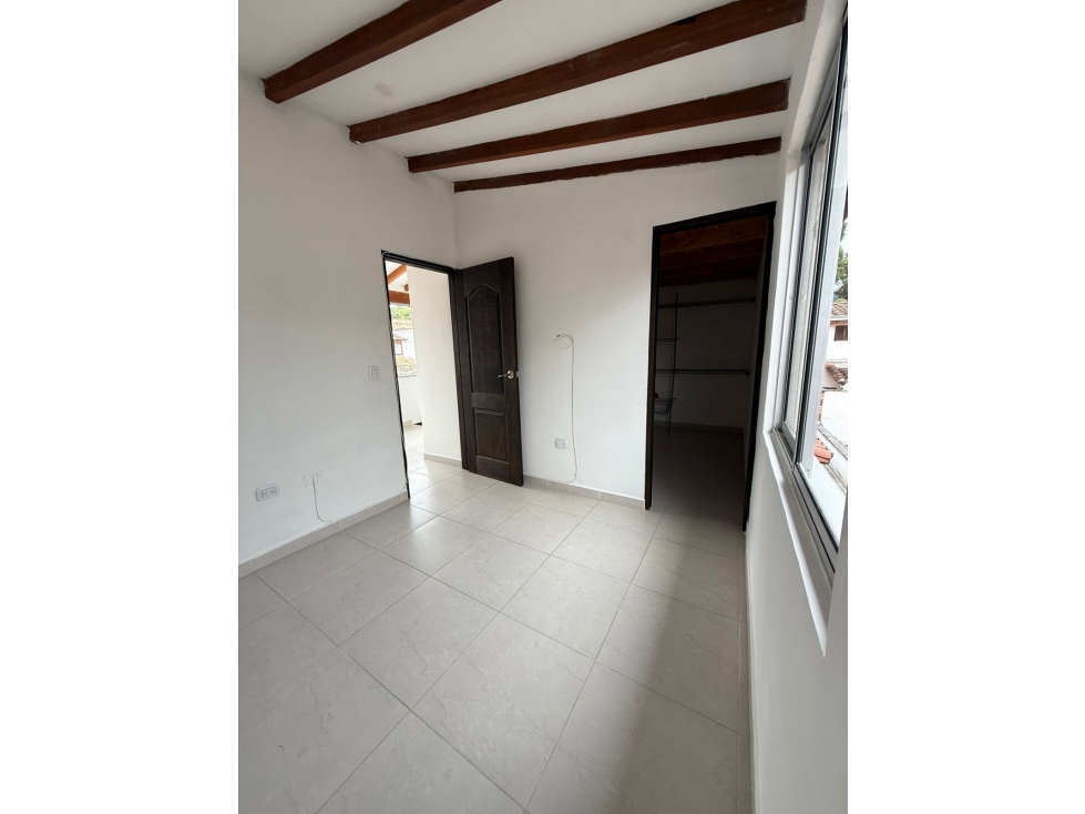 VENTA DE HERMOSA CASA DE TRES NIVELES EN GUALANDAY - LA CEJA — foto 5