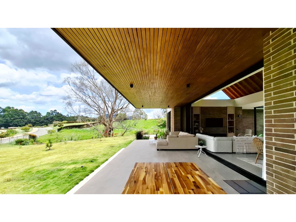 VENTA DE CASA CAMPESTRE EN EL SECTOR EL YARUMO- LA CEJA — foto 3