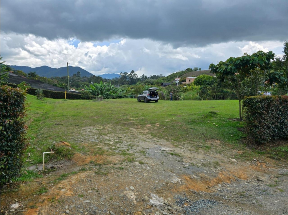 LOTE EN EL CARMEN DE VIBORAL EN PARCELACION CERRADA- CON COLEGA — foto 2